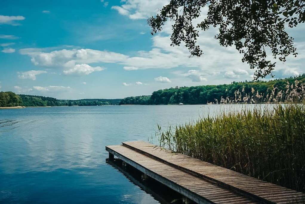 Priepert Ferienzimmer Direkt Am See מראה חיצוני תמונה