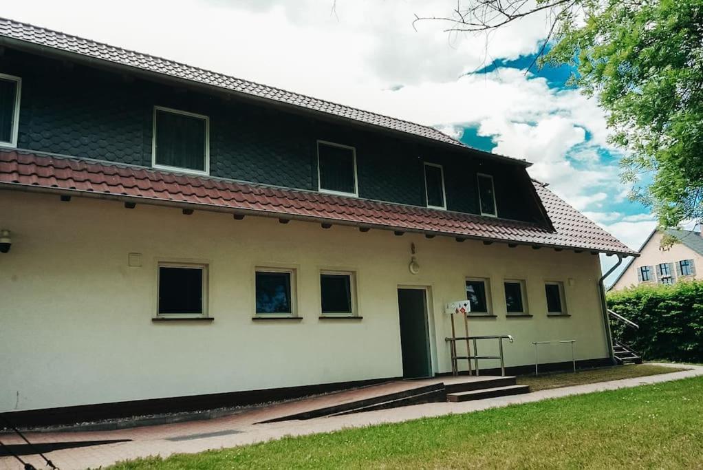 Priepert Ferienzimmer Direkt Am See מראה חיצוני תמונה