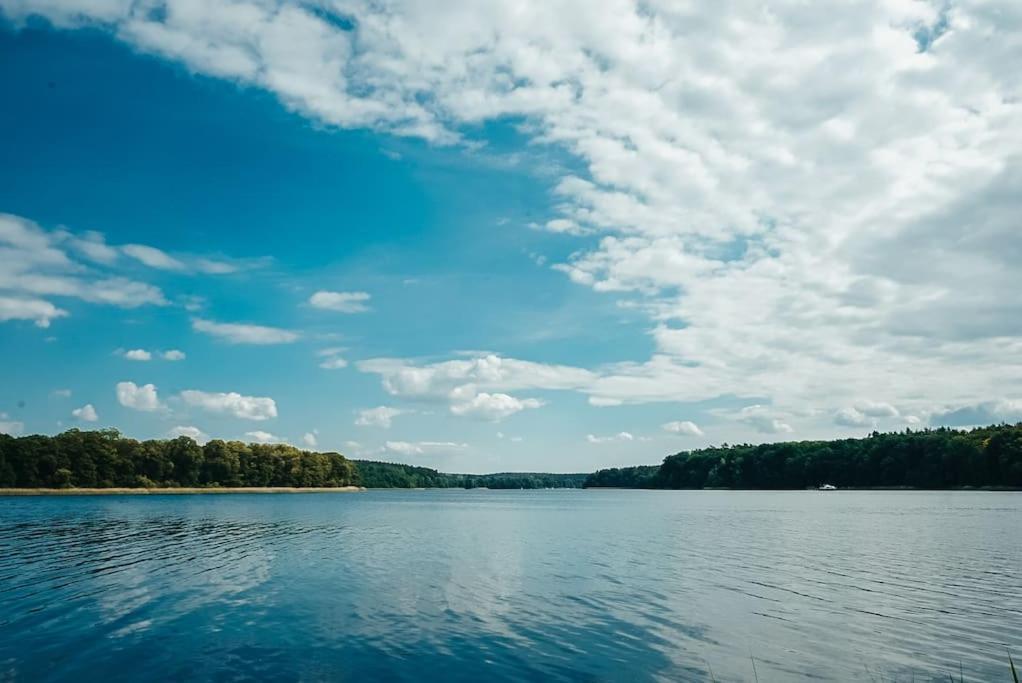 Priepert Ferienzimmer Direkt Am See מראה חיצוני תמונה