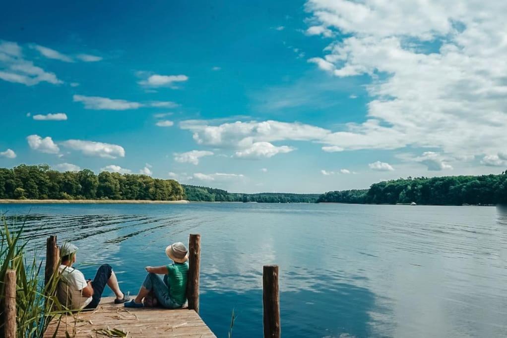 Priepert Ferienzimmer Direkt Am See מראה חיצוני תמונה